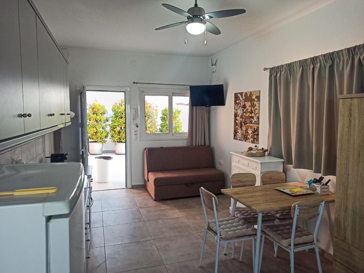 Filoxenia Apartment *